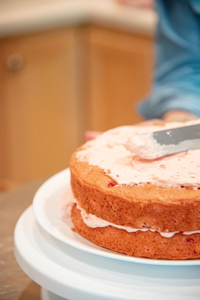 Strawberry Buttercream Cake 